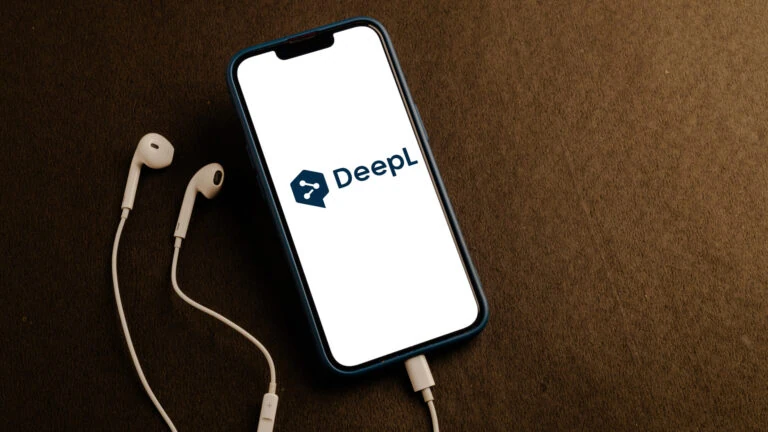 DeepL will Firmenkunden mit eigener Stimme überzeugen