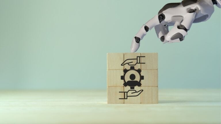 SAP Joule: Mehr als ein KI-Chatbot? 3 KI, Chatbot, HR