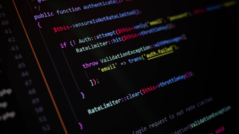 Behörde warnt vor PHP-Beben: Seiten notfalls vom Netz nehmen