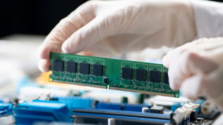 Micron-CEO erwartet noch knapperes RAM bis 2028
