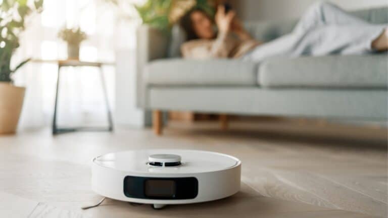 Wie heißt Ihr Haushaltsroboter? Jeder Dritte hat einen Namen parat