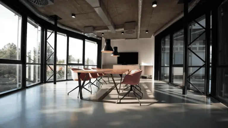 Büro für IT-Teams mieten: Team-Office, Coworking oder eigener Mietvertrag?