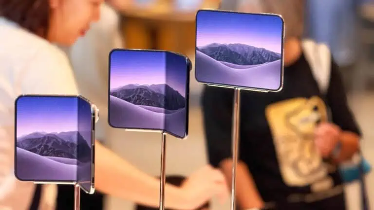iPhone Duo: Erste Displays brechen offenbar am Scharnier